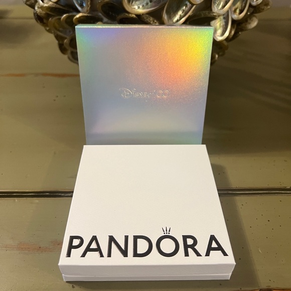 Disney 100 Limited Edition Pandora Gift Box - Picture 7 of 14